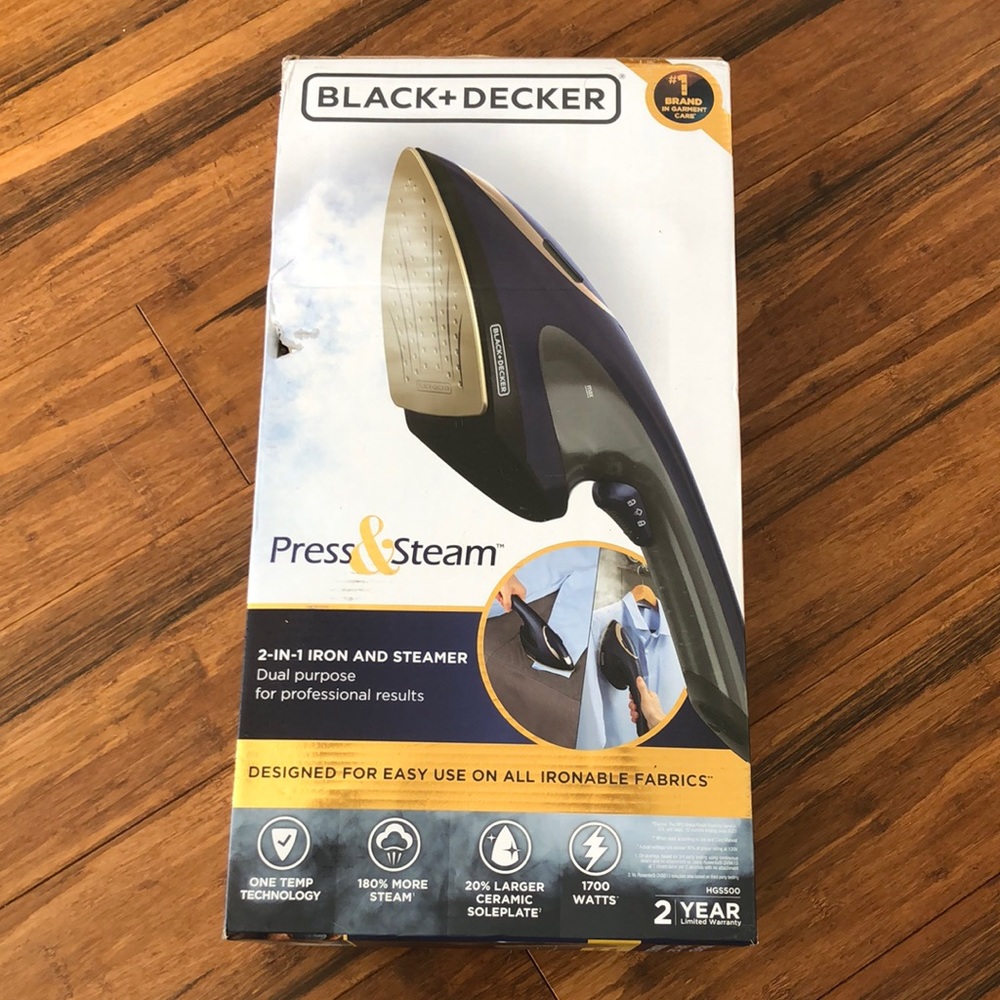 NIB Black & Decker Press & Steam
